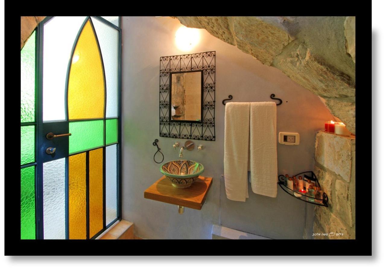 Beit Ha'Omanim Hotel Safed Exterior photo