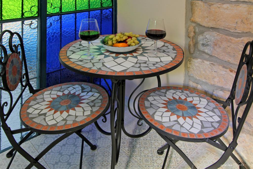 Beit Ha'Omanim Hotel Safed Room photo