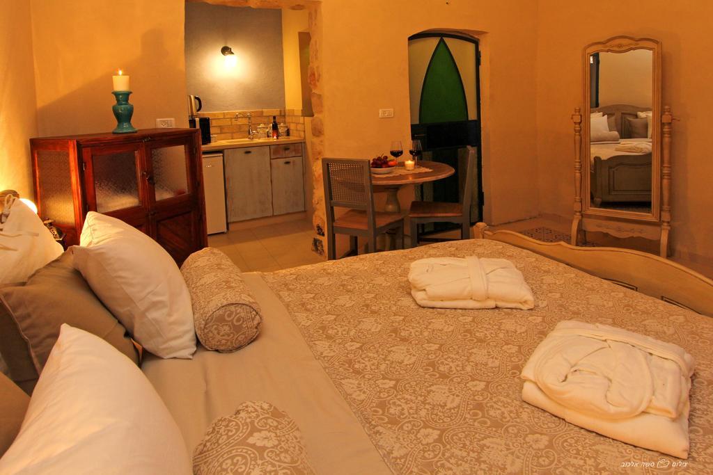 Beit Ha'Omanim Hotel Safed Room photo