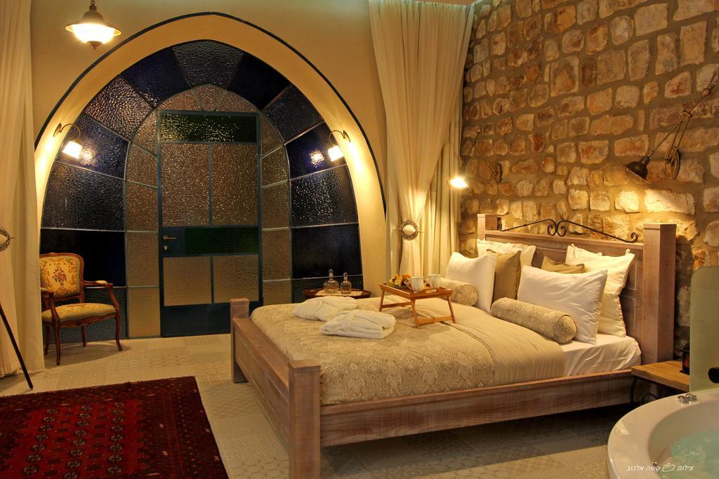 Beit Ha'Omanim Hotel Safed Room photo