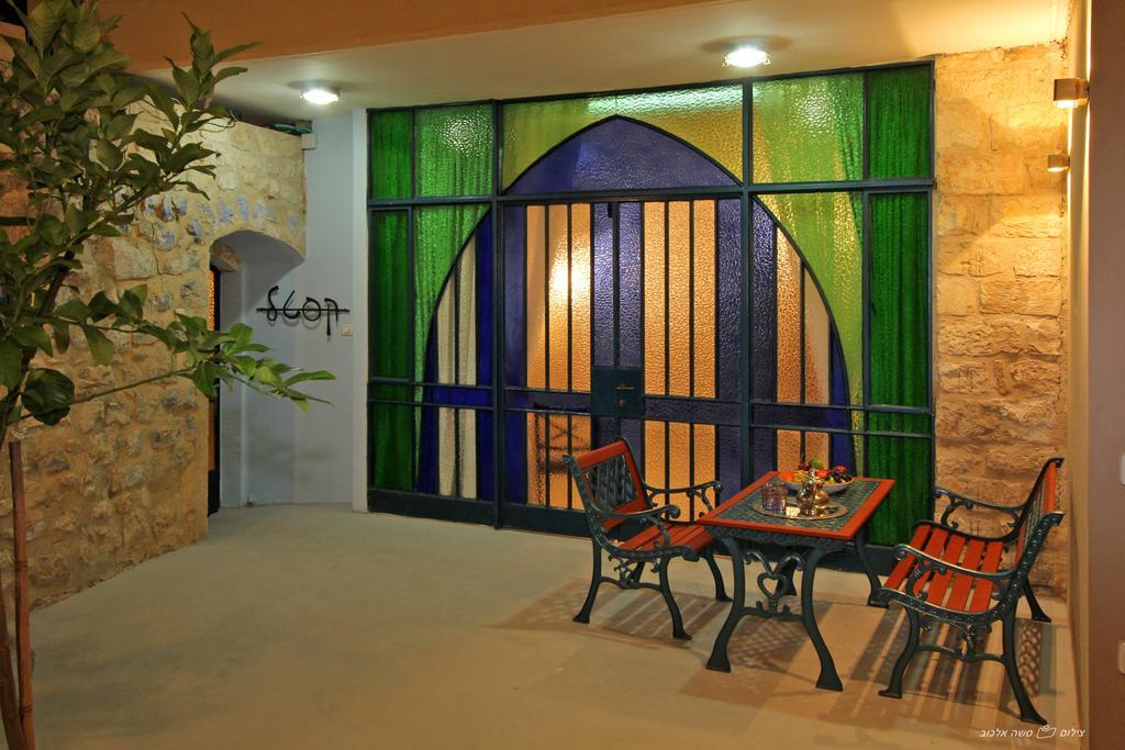 Beit Ha'Omanim Hotel Safed Room photo